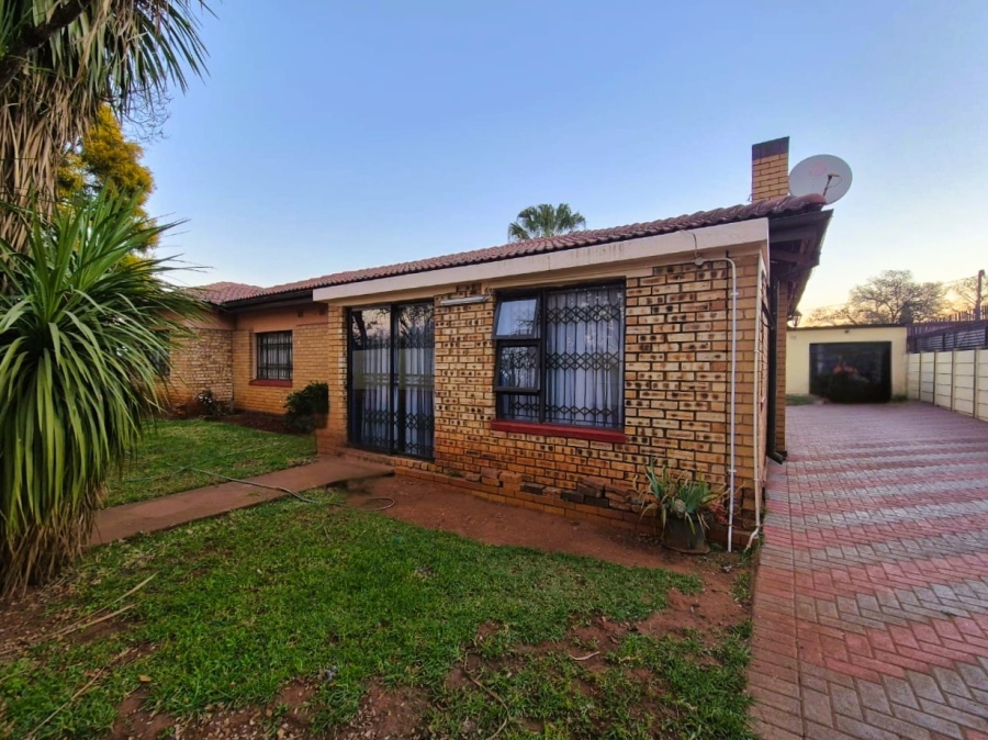 3 Bedroom Property for Sale in Vanderbijlpark CW 2 Gauteng