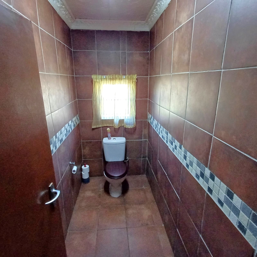 4 Bedroom Property for Sale in Helderstrome AH Gauteng