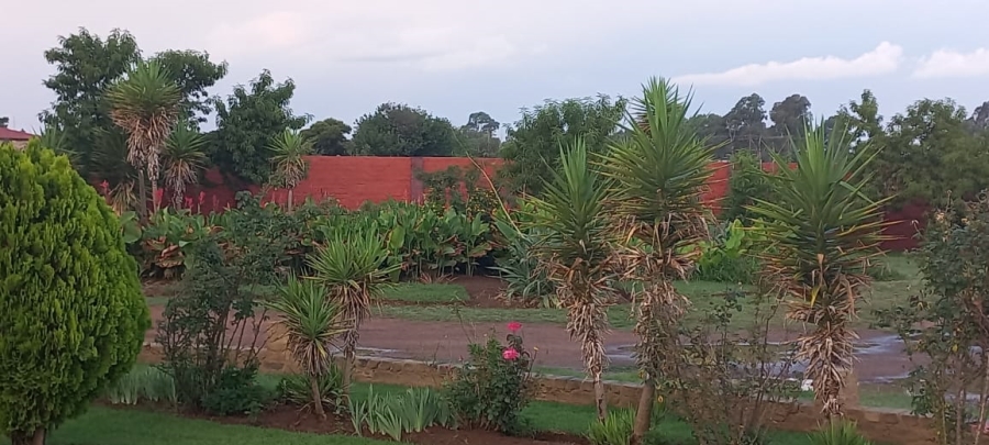 4 Bedroom Property for Sale in Helderstrome AH Gauteng