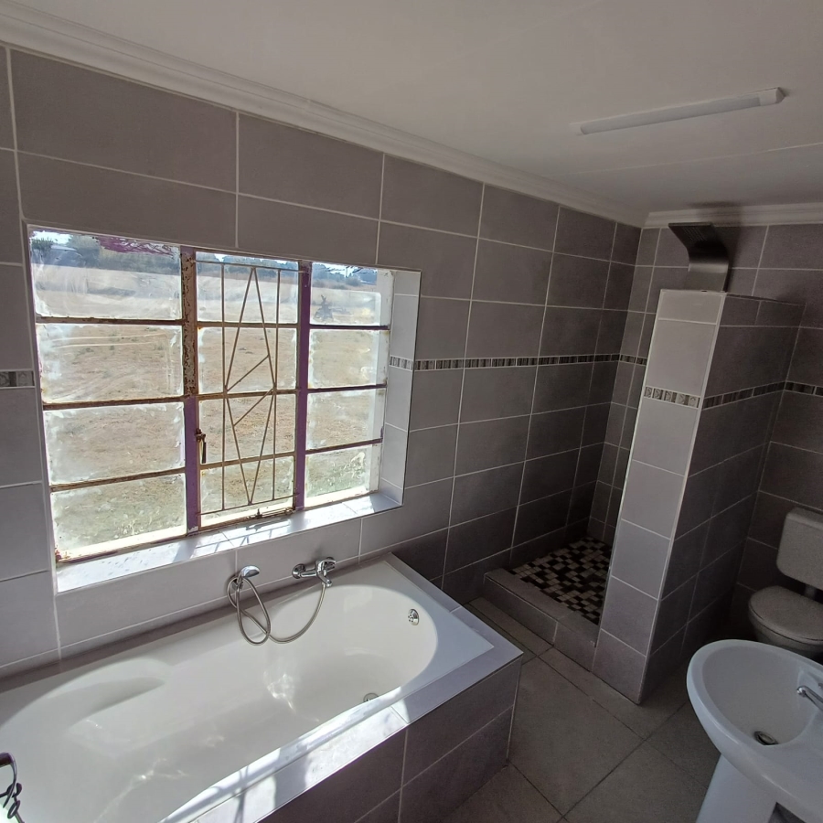 4 Bedroom Property for Sale in Helderstrome AH Gauteng