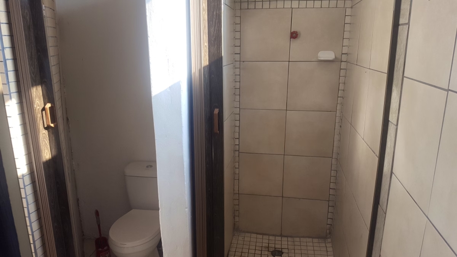 10 Bedroom Property for Sale in Mooilande Gauteng