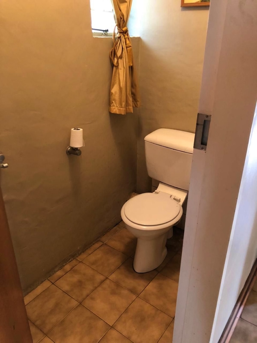 10 Bedroom Property for Sale in Mooilande Gauteng