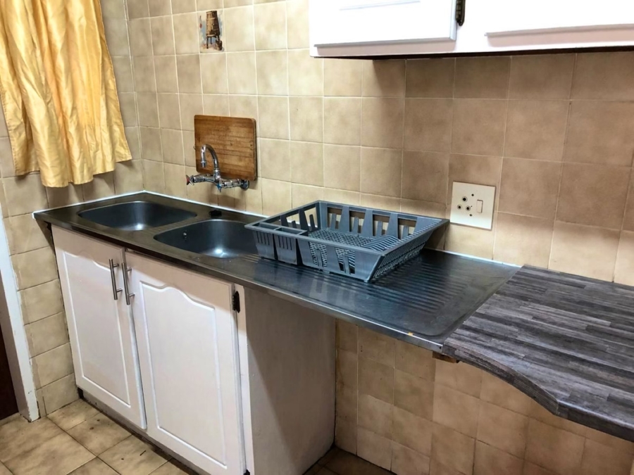 10 Bedroom Property for Sale in Mooilande Gauteng