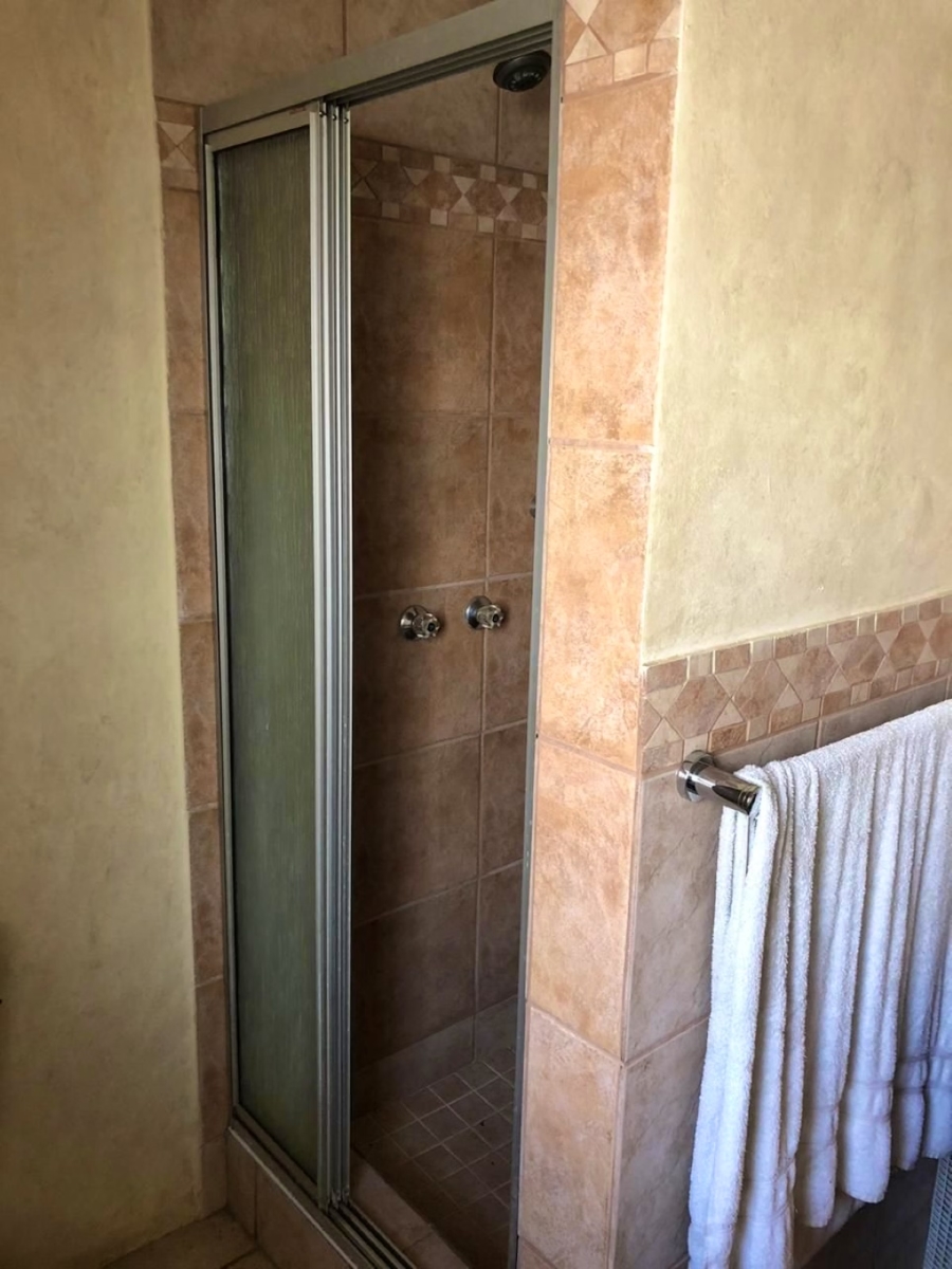 10 Bedroom Property for Sale in Mooilande Gauteng