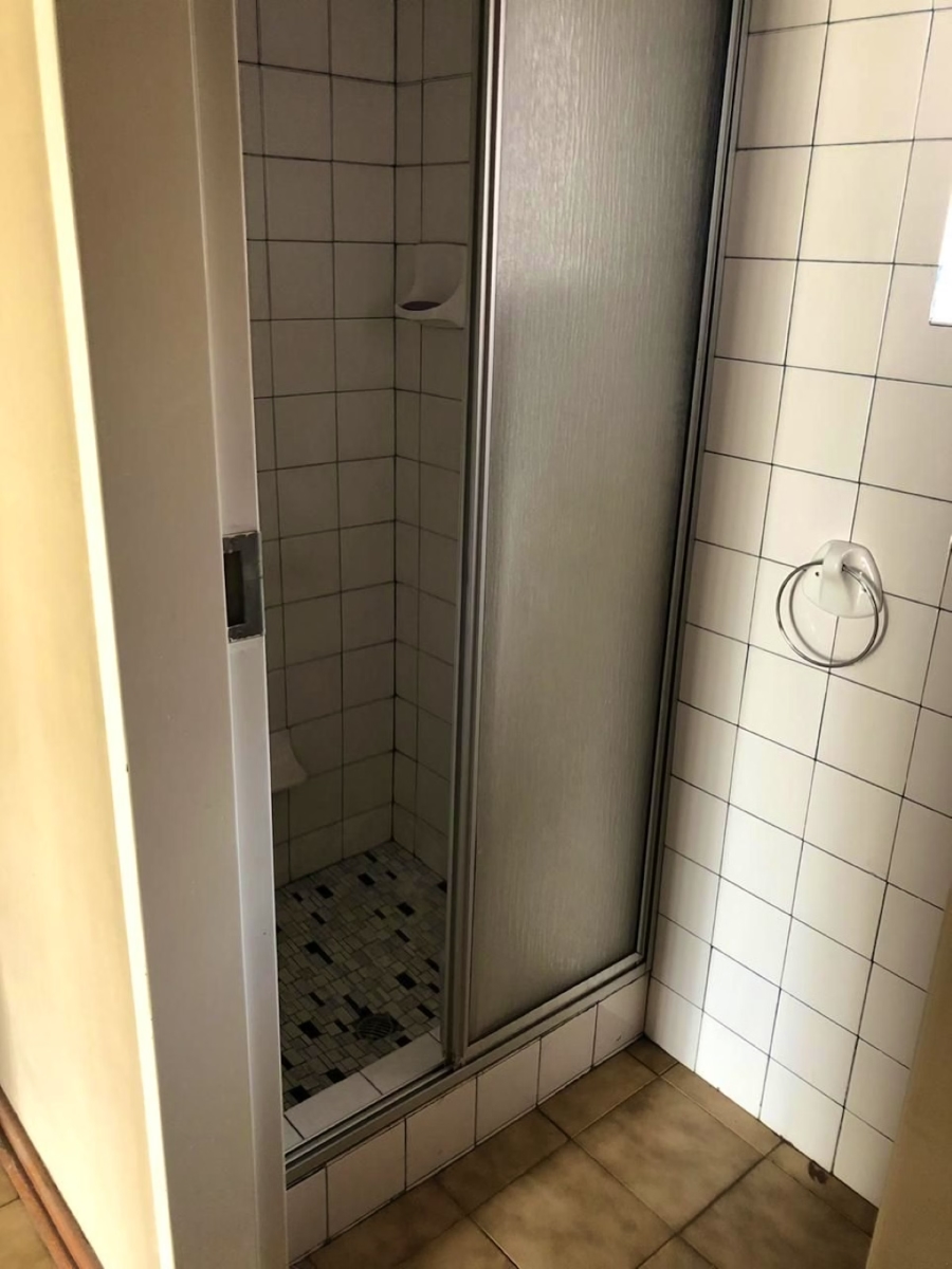 10 Bedroom Property for Sale in Mooilande Gauteng
