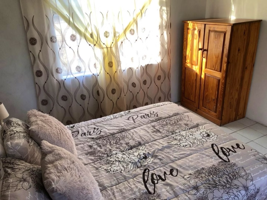 10 Bedroom Property for Sale in Mooilande Gauteng
