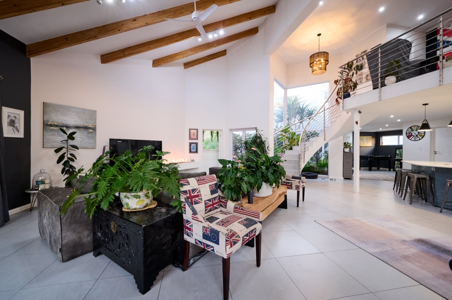 4 Bedroom Property for Sale in Waterfall Country Village Gauteng