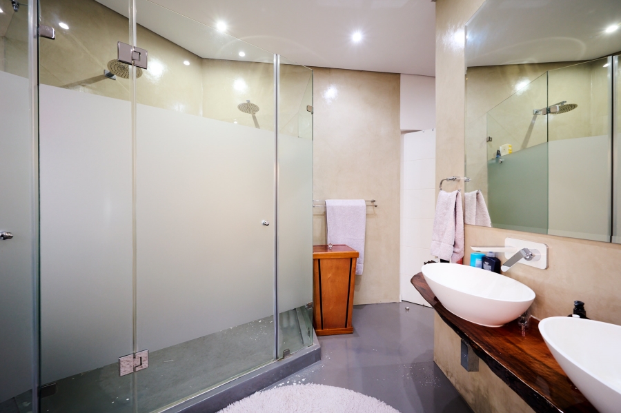 4 Bedroom Property for Sale in Waterfall Country Village Gauteng