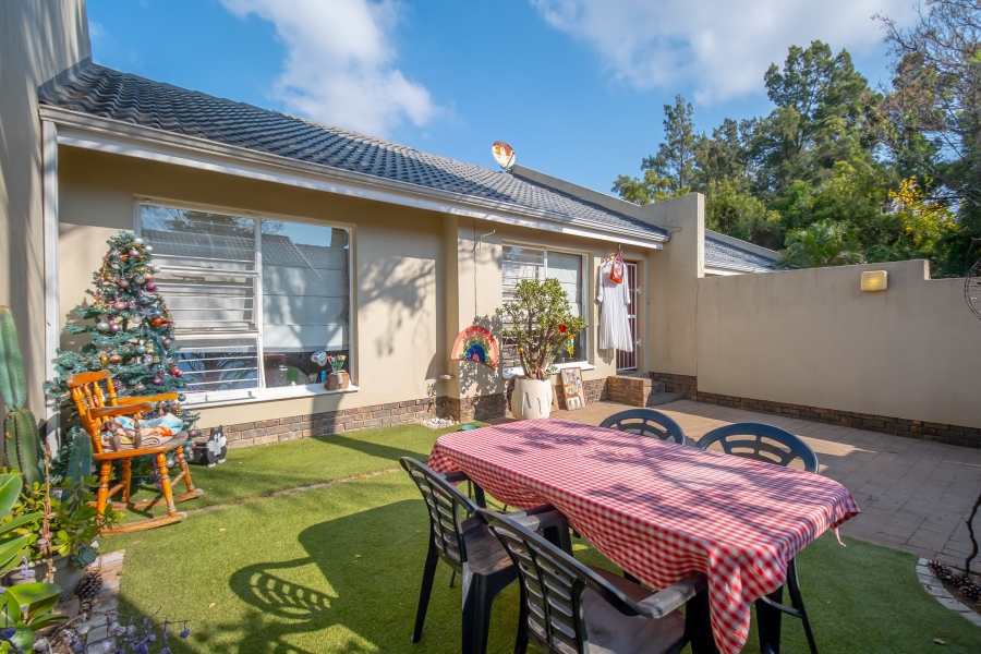 2 Bedroom Property for Sale in Broadacres Gauteng