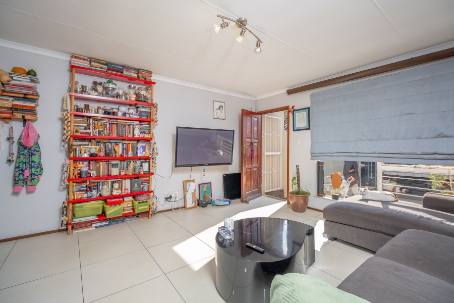 2 Bedroom Property for Sale in Broadacres Gauteng