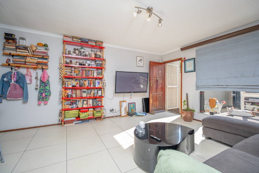 2 Bedroom Property for Sale in Broadacres Gauteng