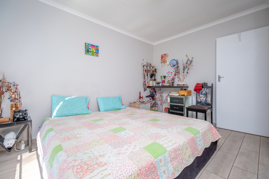 2 Bedroom Property for Sale in Broadacres Gauteng