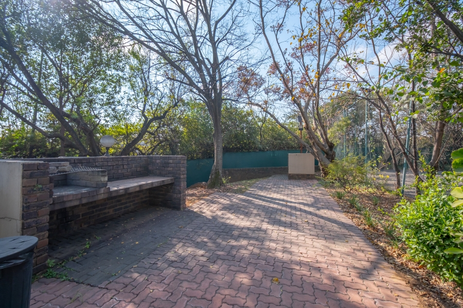 2 Bedroom Property for Sale in Broadacres Gauteng