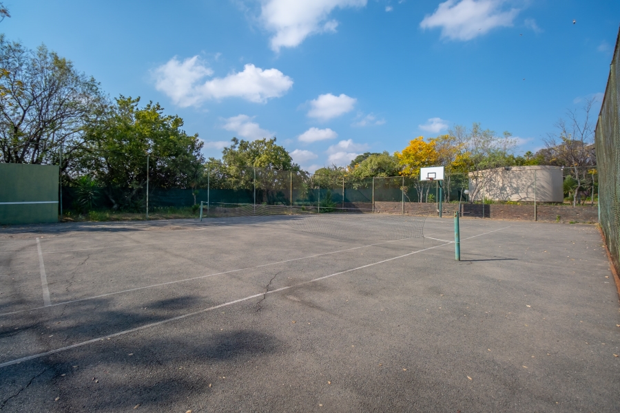 2 Bedroom Property for Sale in Broadacres Gauteng