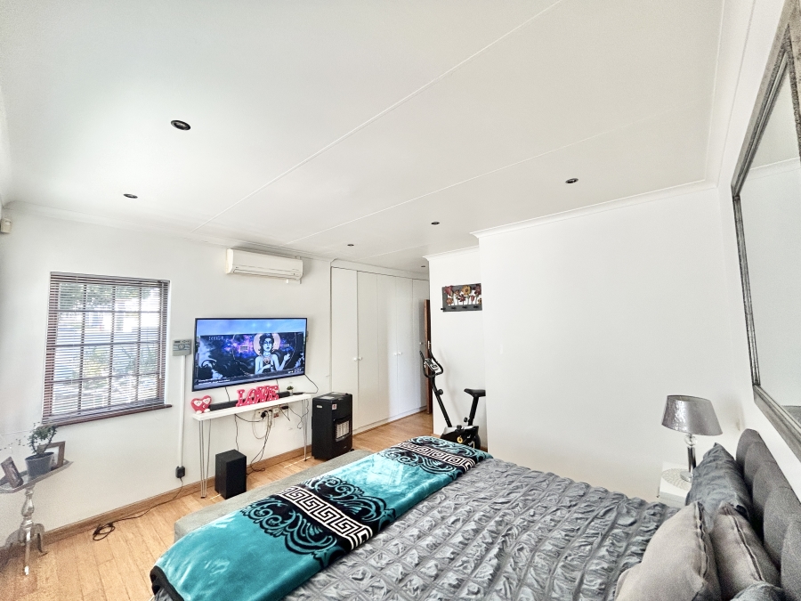 3 Bedroom Property for Sale in Halfway Gardens Gauteng