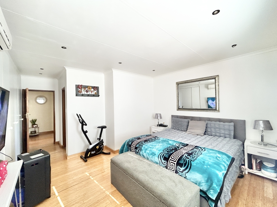 3 Bedroom Property for Sale in Halfway Gardens Gauteng