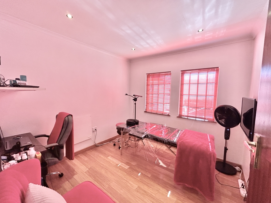 3 Bedroom Property for Sale in Halfway Gardens Gauteng