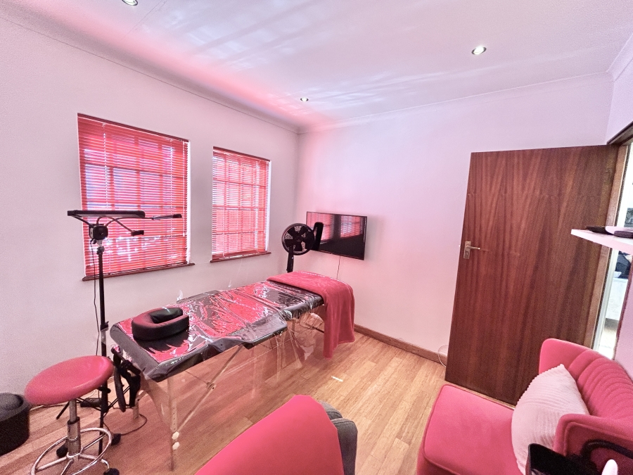 3 Bedroom Property for Sale in Halfway Gardens Gauteng