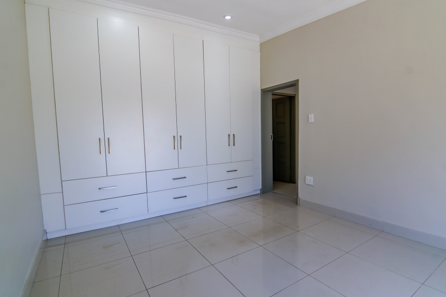 5 Bedroom Property for Sale in Raslouw Gauteng