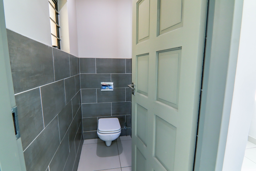 5 Bedroom Property for Sale in Raslouw Gauteng