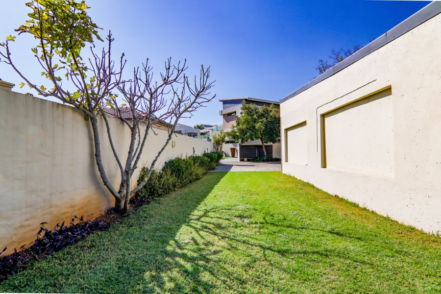 5 Bedroom Property for Sale in Raslouw Gauteng