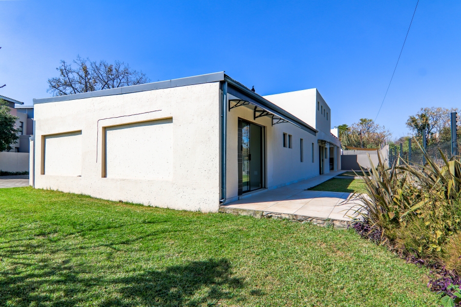 5 Bedroom Property for Sale in Raslouw Gauteng