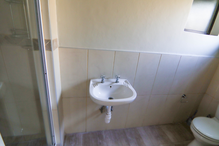 5 Bedroom Property for Sale in Raslouw Gauteng