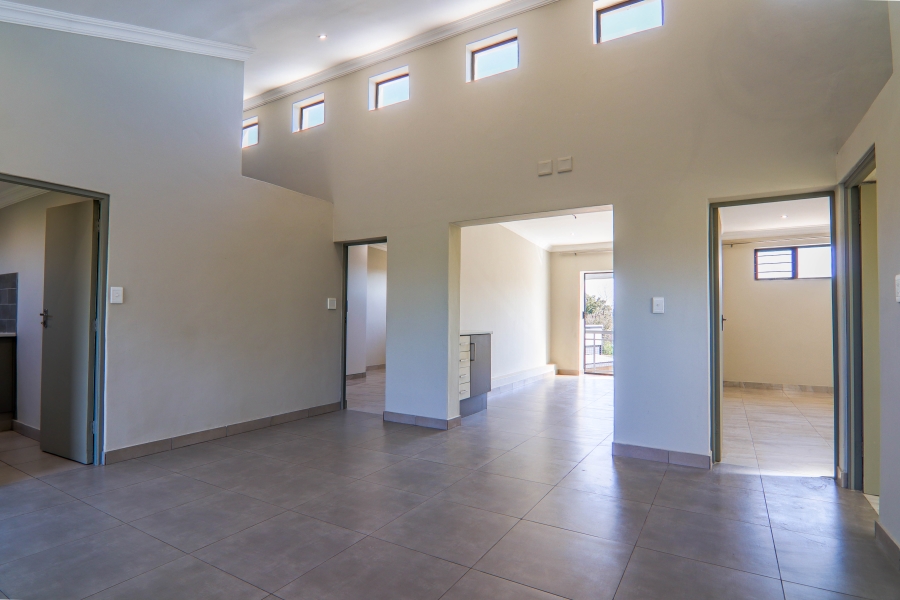 5 Bedroom Property for Sale in Raslouw Gauteng