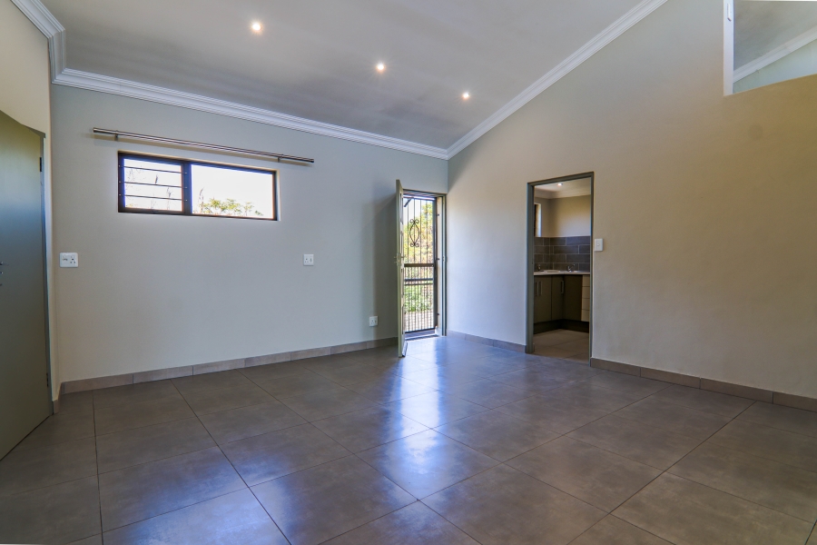 5 Bedroom Property for Sale in Raslouw Gauteng