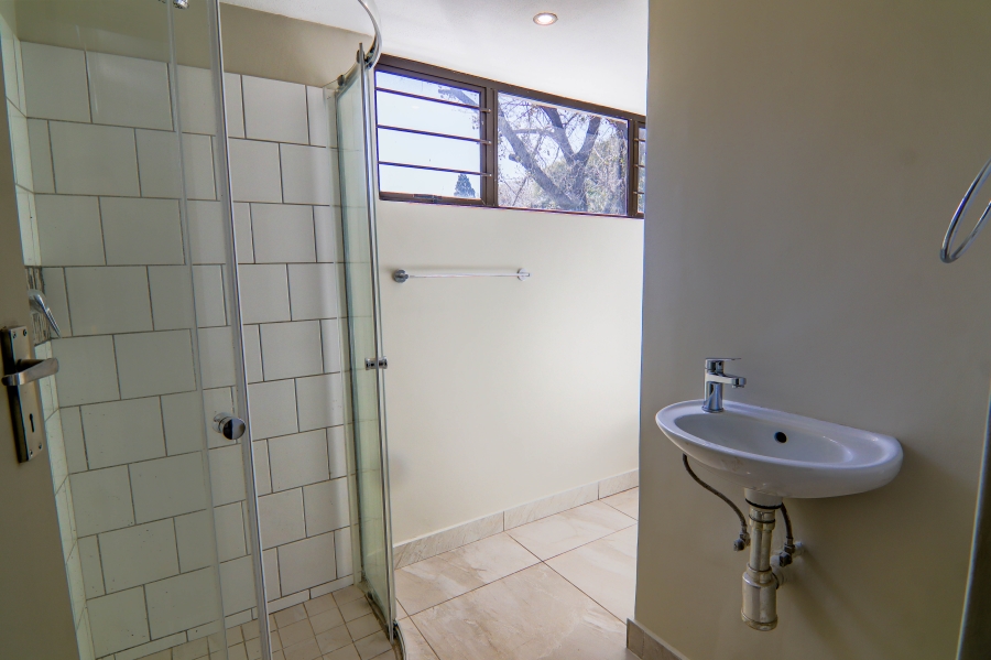 5 Bedroom Property for Sale in Raslouw Gauteng
