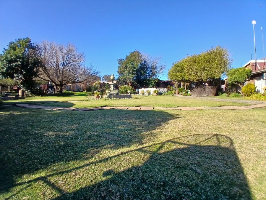 3 Bedroom Property for Sale in Mooilande Gauteng