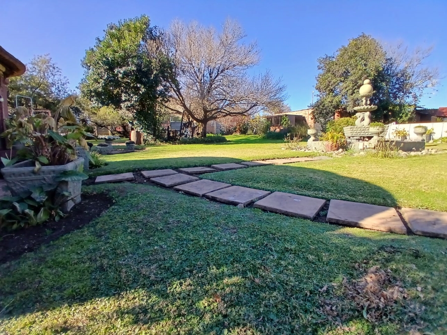 3 Bedroom Property for Sale in Mooilande Gauteng