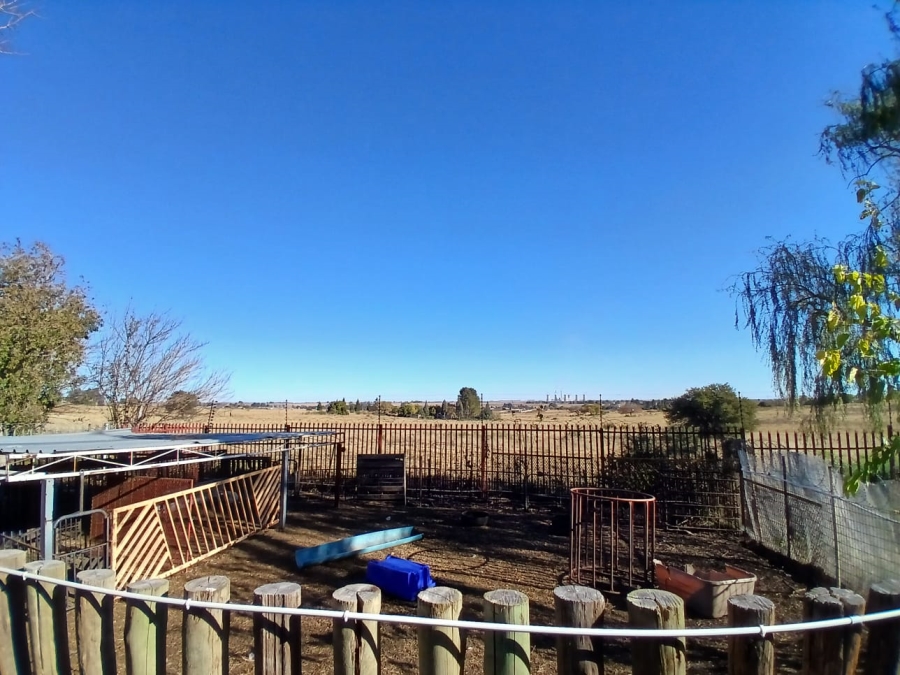3 Bedroom Property for Sale in Mooilande Gauteng
