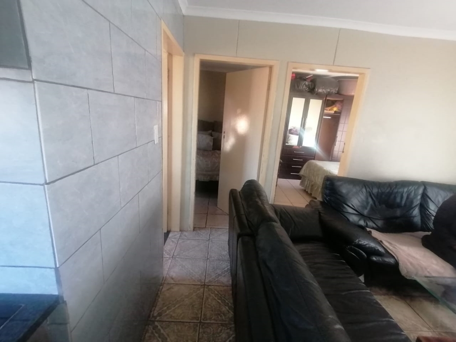 2 Bedroom Property for Sale in Lotus Gardens Gauteng
