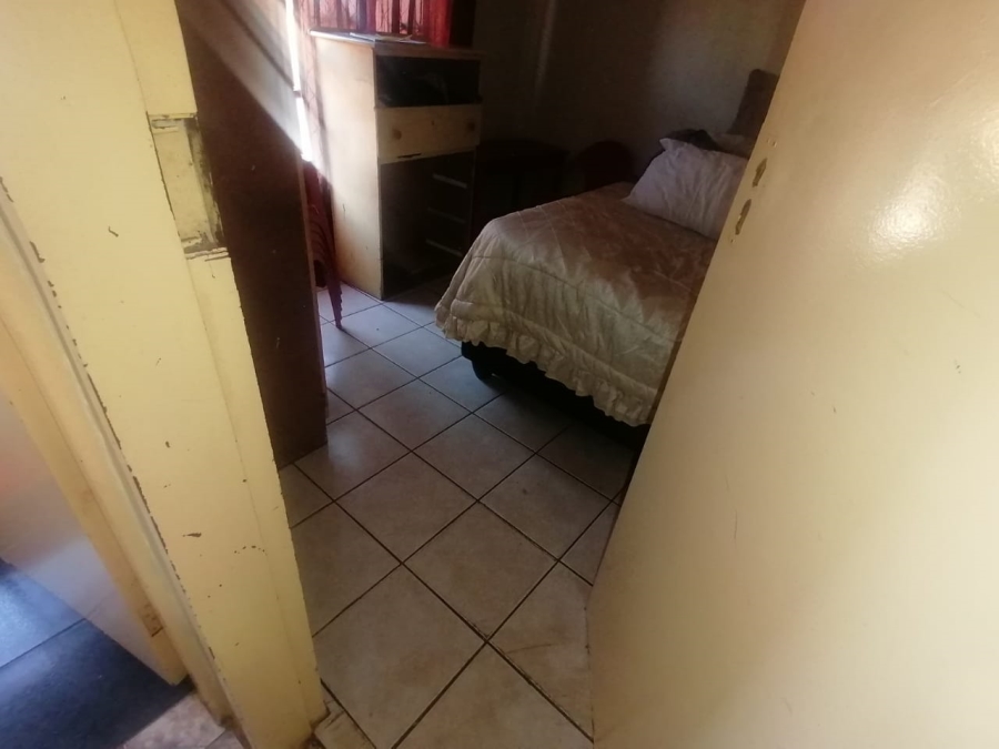 2 Bedroom Property for Sale in Lotus Gardens Gauteng