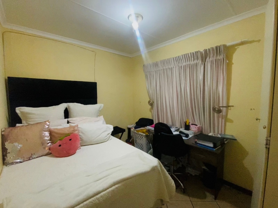 2 Bedroom Property for Sale in Mooikloof Ridge Gauteng