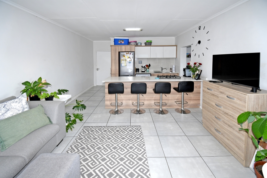 To Let 1 Bedroom Property for Rent in Crowthorne AH Gauteng