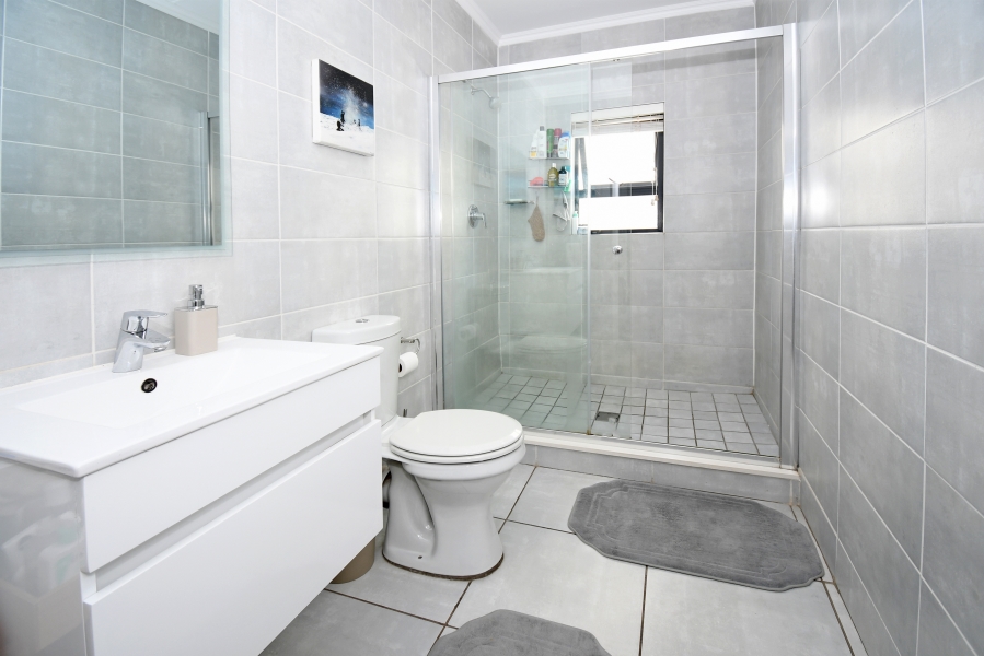 To Let 1 Bedroom Property for Rent in Crowthorne AH Gauteng