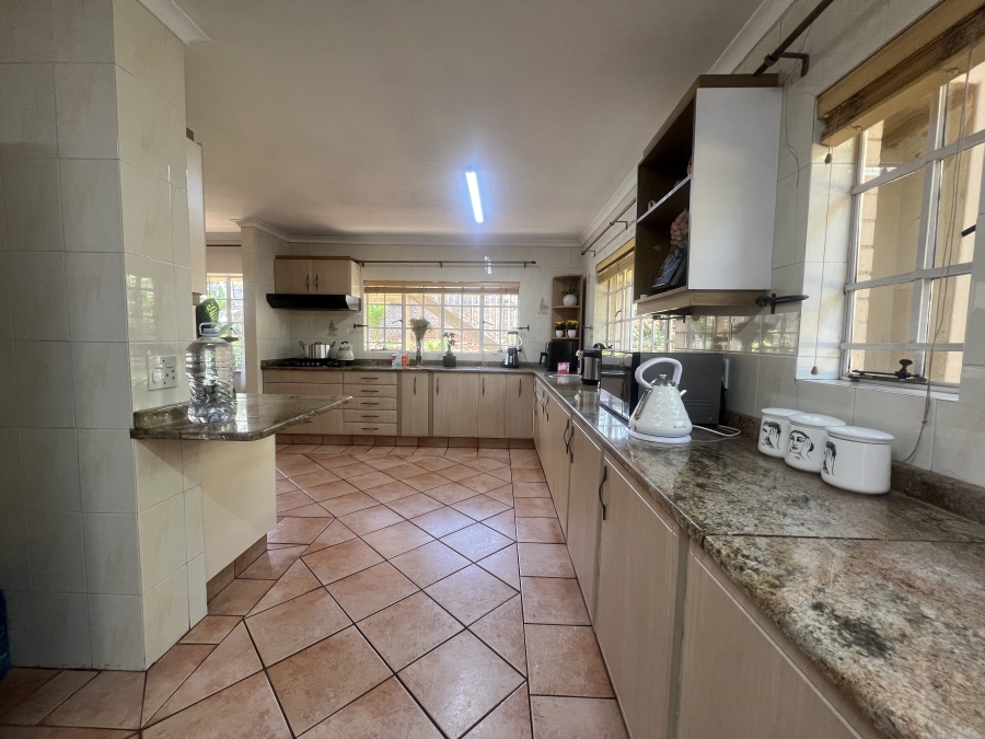 4 Bedroom Property for Sale in Bedfordview Gauteng
