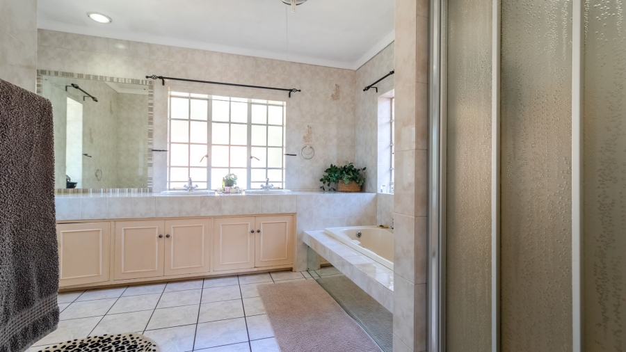 4 Bedroom Property for Sale in Bedfordview Gauteng