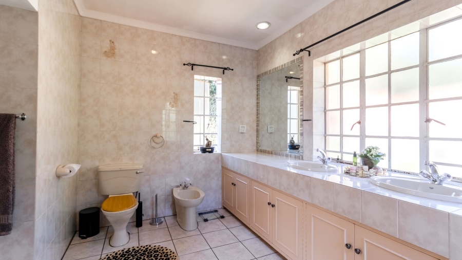 4 Bedroom Property for Sale in Bedfordview Gauteng