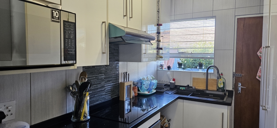 3 Bedroom Property for Sale in Meyersdal Gauteng