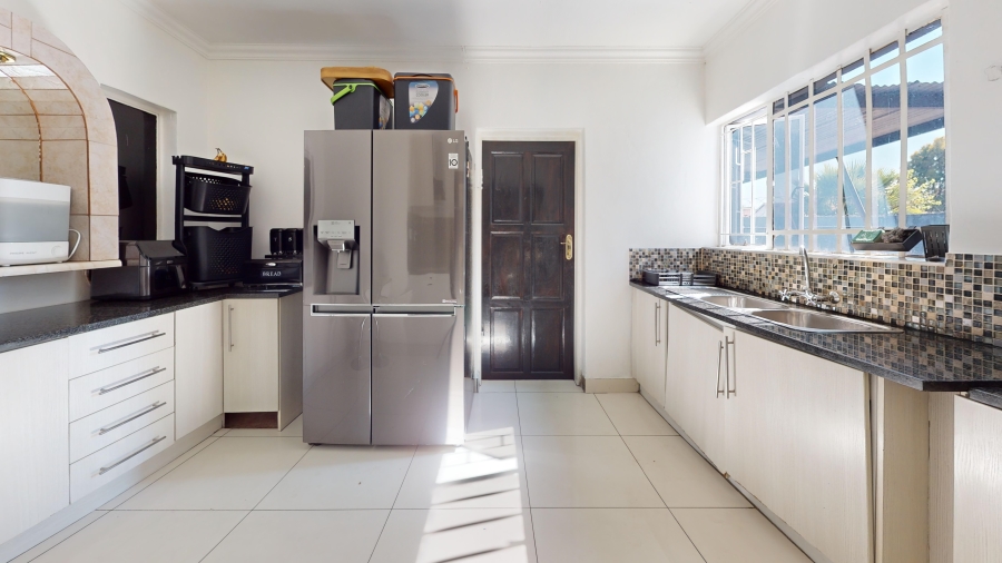 4 Bedroom Property for Sale in Witfield Gauteng