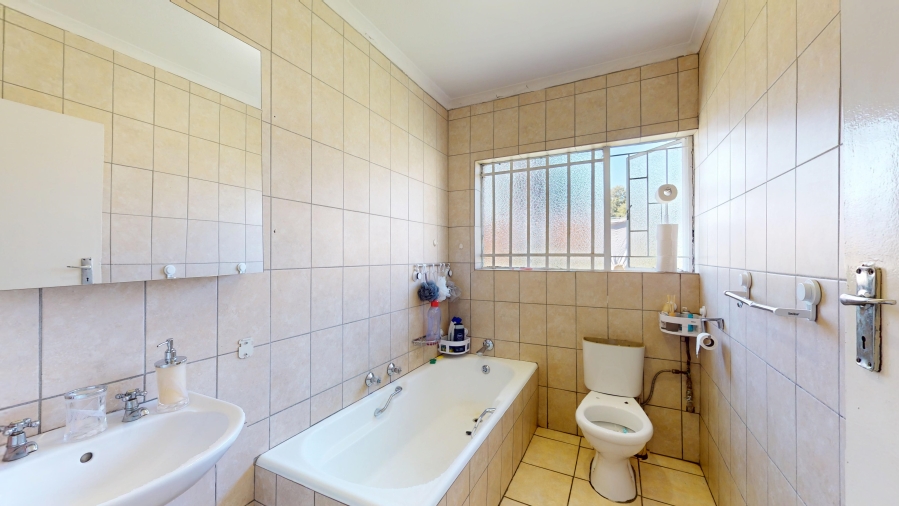 4 Bedroom Property for Sale in Witfield Gauteng