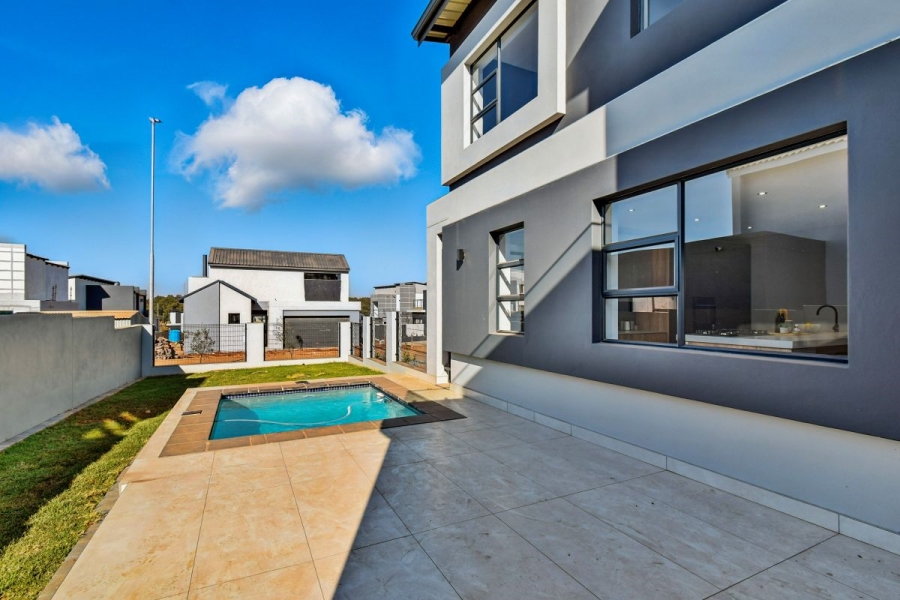 4 Bedroom Property for Sale in Fountainbrook Estate Gauteng