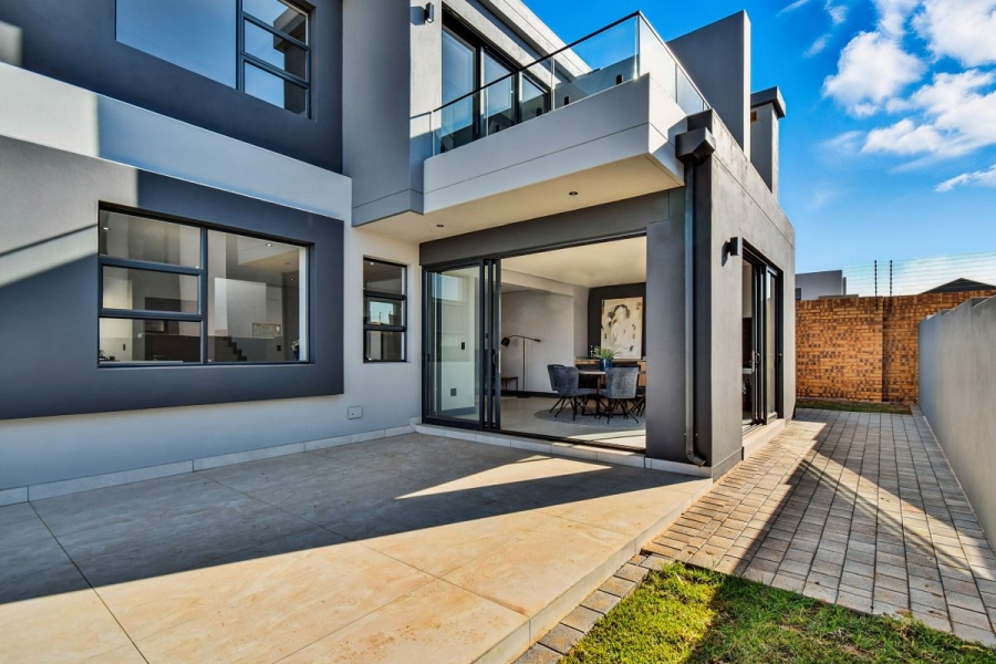 4 Bedroom Property for Sale in Fountainbrook Estate Gauteng