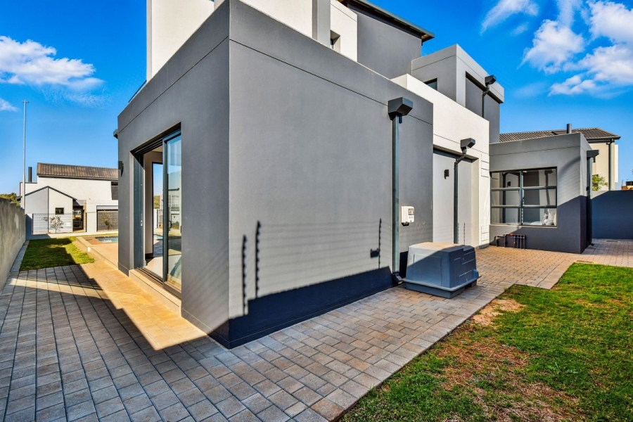 4 Bedroom Property for Sale in Fountainbrook Estate Gauteng