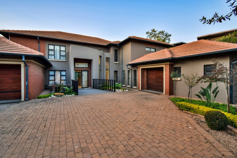 7 Bedroom Property for Sale in Midstream Estate Gauteng
