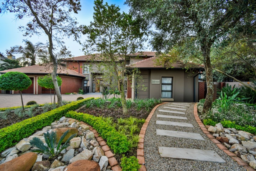 7 Bedroom Property for Sale in Midstream Estate Gauteng
