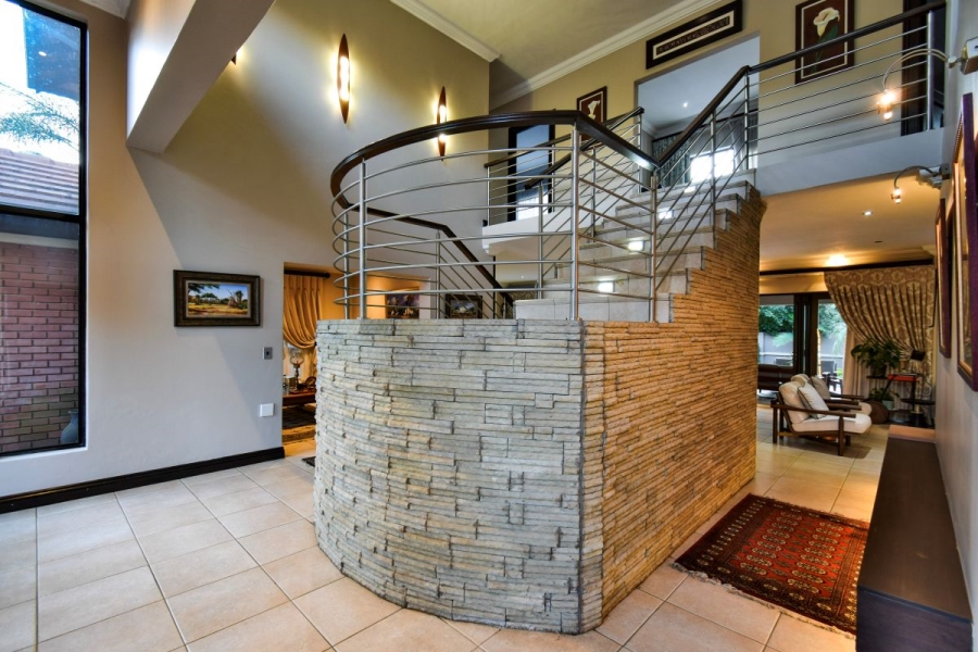 7 Bedroom Property for Sale in Midstream Estate Gauteng